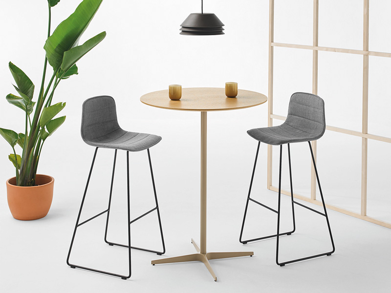 Taburete Varya Tapizado