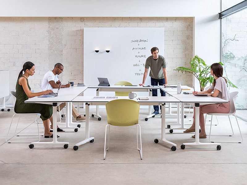 Mesa Talent Serie 300