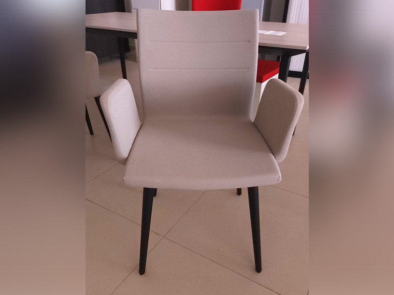 Silla Confidente Uma
